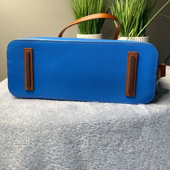 Dooney and Bourke - Blue Bag with Red interior- Like new condition - Picture 5 of 16
